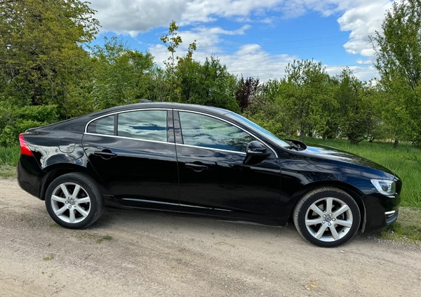 Volvo S60 cena 63000 przebieg: 106500, rok produkcji 2016 z Dobra małe 172